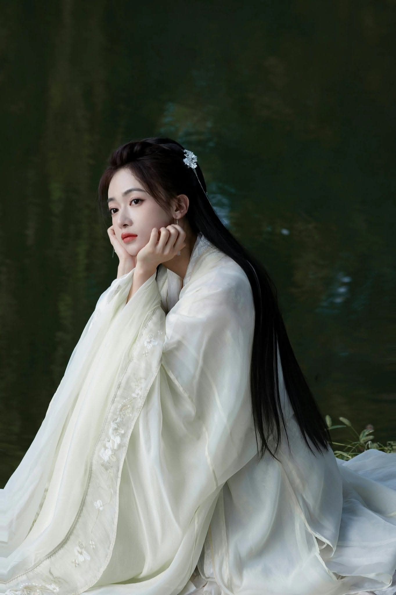 Ai đó hãy cứu lấy Ngô Cẩn Ngôn- Ảnh 4. Ai đó hãy cứu lấy Ngô Cẩn Ngôn- Ảnh 4.