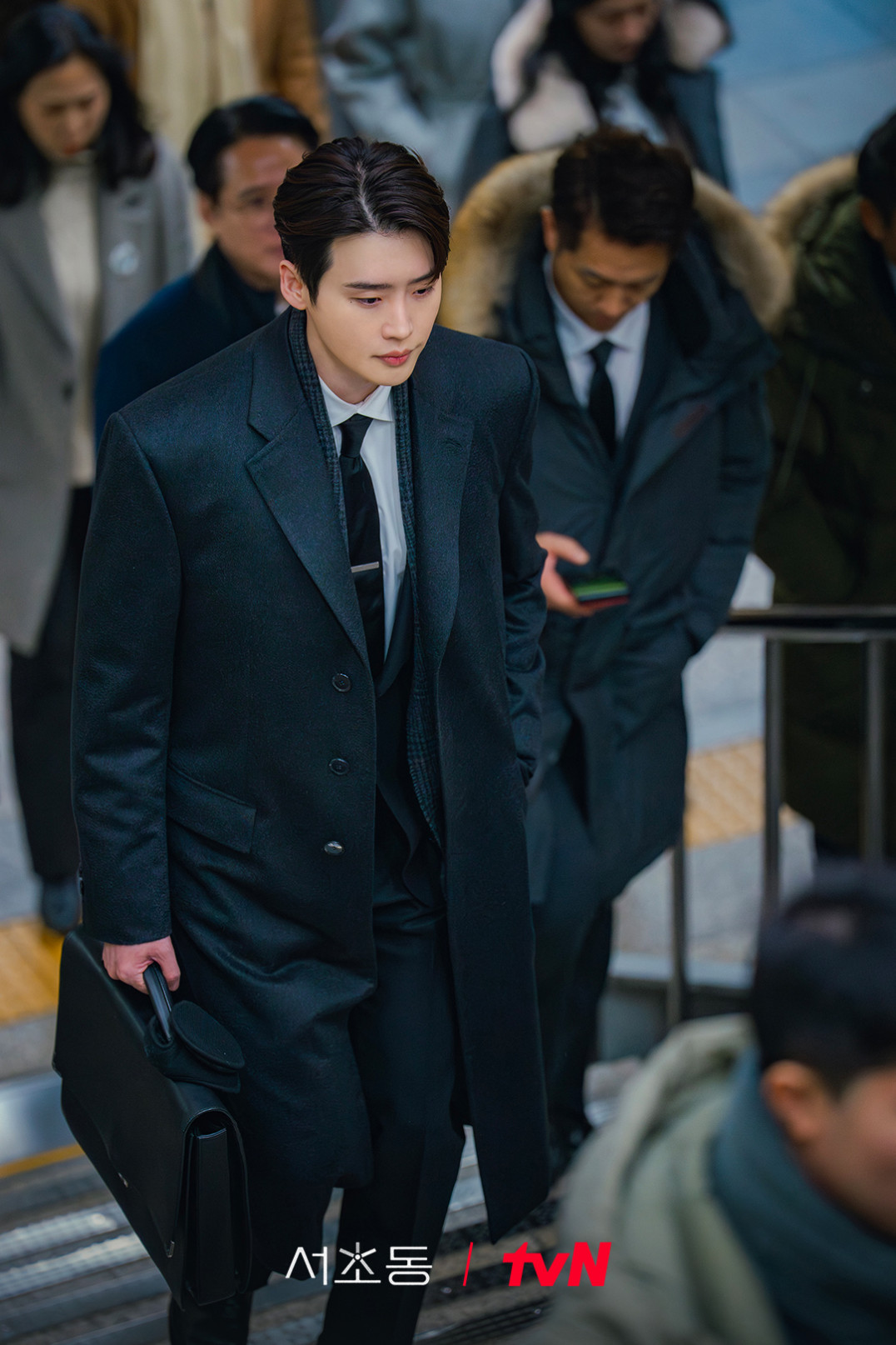 Showbiz có mỹ nam mặc quân phục là đẹp lên gấp tỷ lần, vạn vật đều thua nhan sắc này- Ảnh 6.