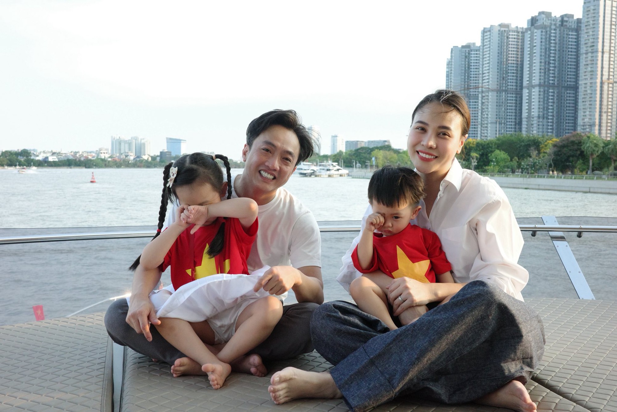 Chi tiết chứng tỏ Đàm Thu Trang cực kỳ tinh tế khi đứng cạnh chồng đại gia- Ảnh 7.