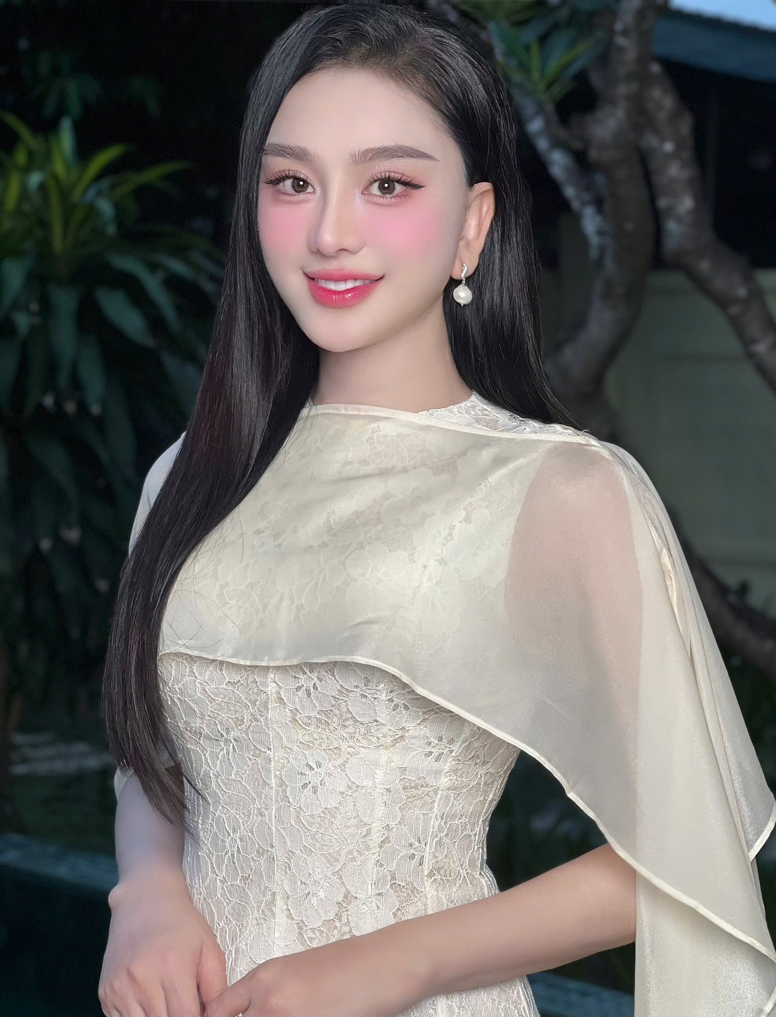 Nghệ sĩ chuyển giới cầm 30 tỷ tiền mặt đi mua biệt thự ở TP.HCM, U50 làm mẹ đơn thân, lận đận tình duyên- Ảnh 1. Nghệ sĩ chuyển giới cầm 30 tỷ tiền mặt đi mua biệt thự ở TP.HCM, U50 làm mẹ đơn thân, lận đận tình duyên- Ảnh 1.