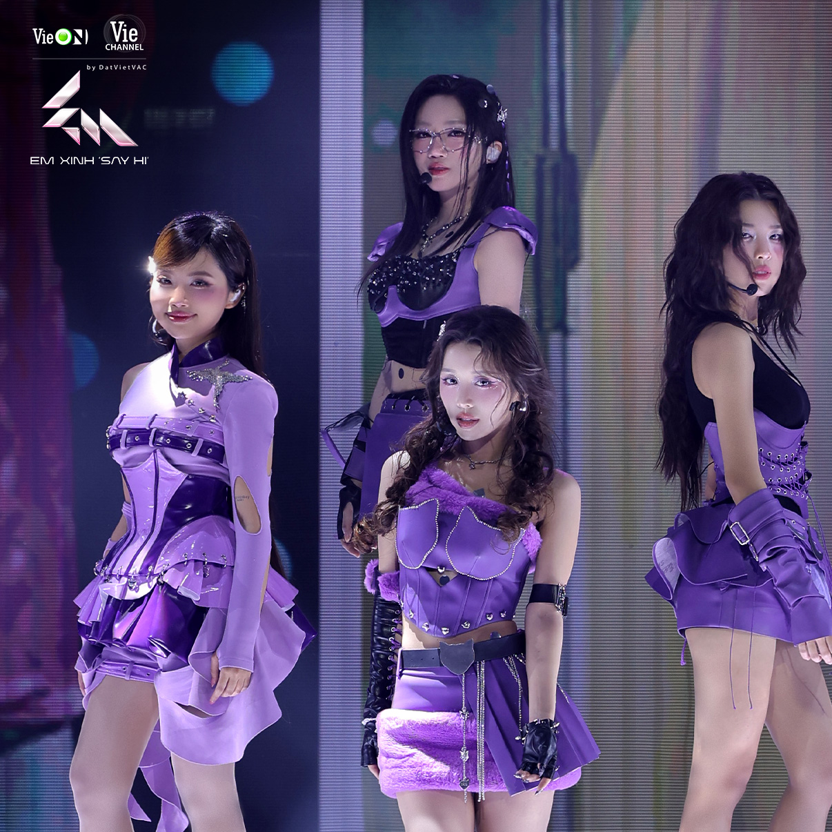 Trấn Thành nức nở khi thấy 1 bức ảnh tại Em Xinh Say Hi: Chuyện gì nữa đây?- Ảnh 1. Trấn Thành nức nở khi thấy 1 bức ảnh tại Em Xinh Say Hi: Chuyện gì nữa đây?- Ảnh 1.