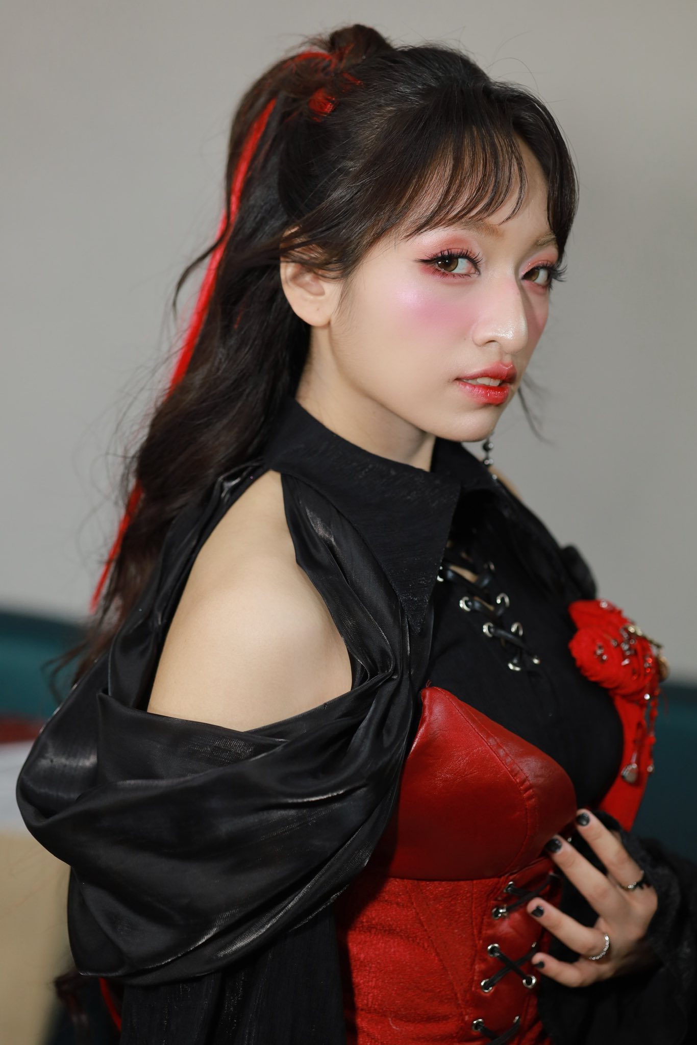 Em Xinh Say Hi bị nói khóc lóc lấy tình thương khán giả, dàn sao đồng loạt phản pháo- Ảnh 6.