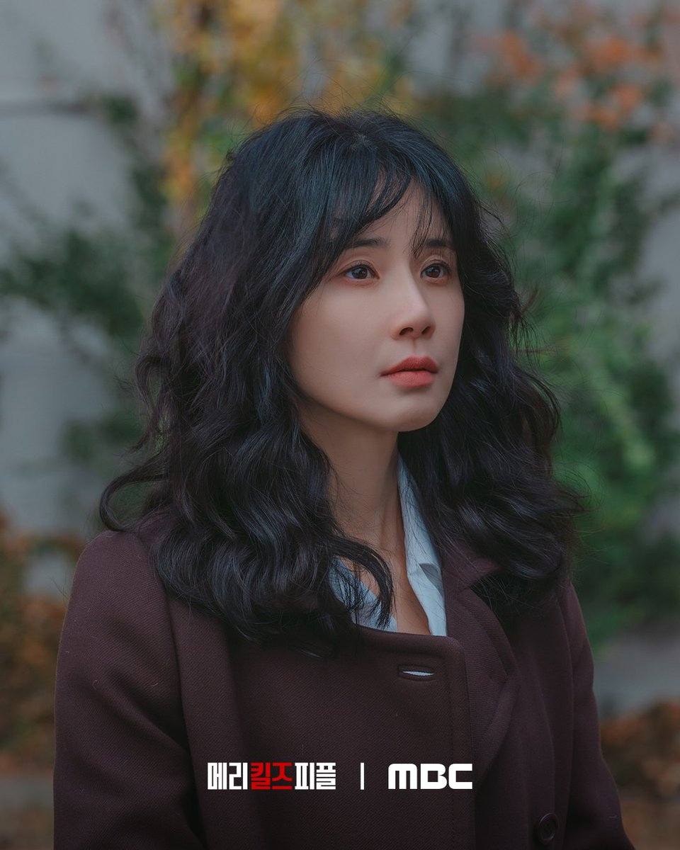 Tìm đâu ra người thứ 2 đầu tóc tả tơi vẫn đẹp tê tái như Hoa hậu này, nhìn cận mặt mà muốn thở oxi gấp- Ảnh 2.