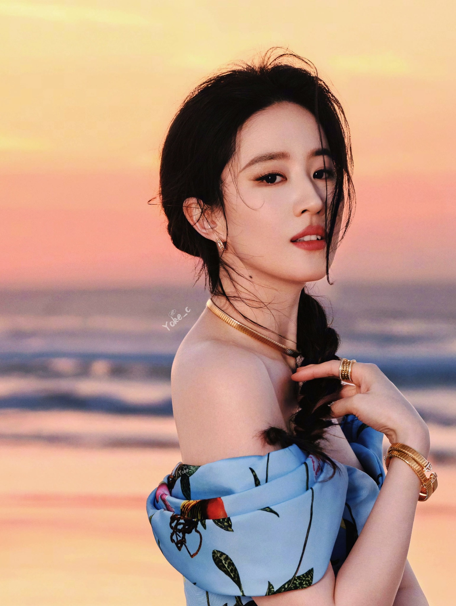 Lưu Diệc Phi bị bóc Lưu Diệc Phi bị bóc