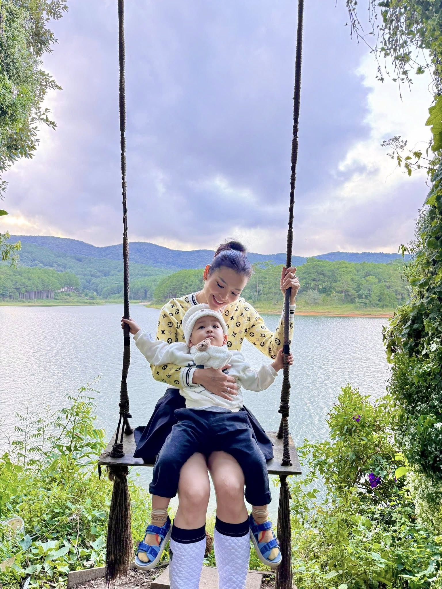 Phản ứng bất ngờ của Phương Trinh Jolie sau khi Lý Bình