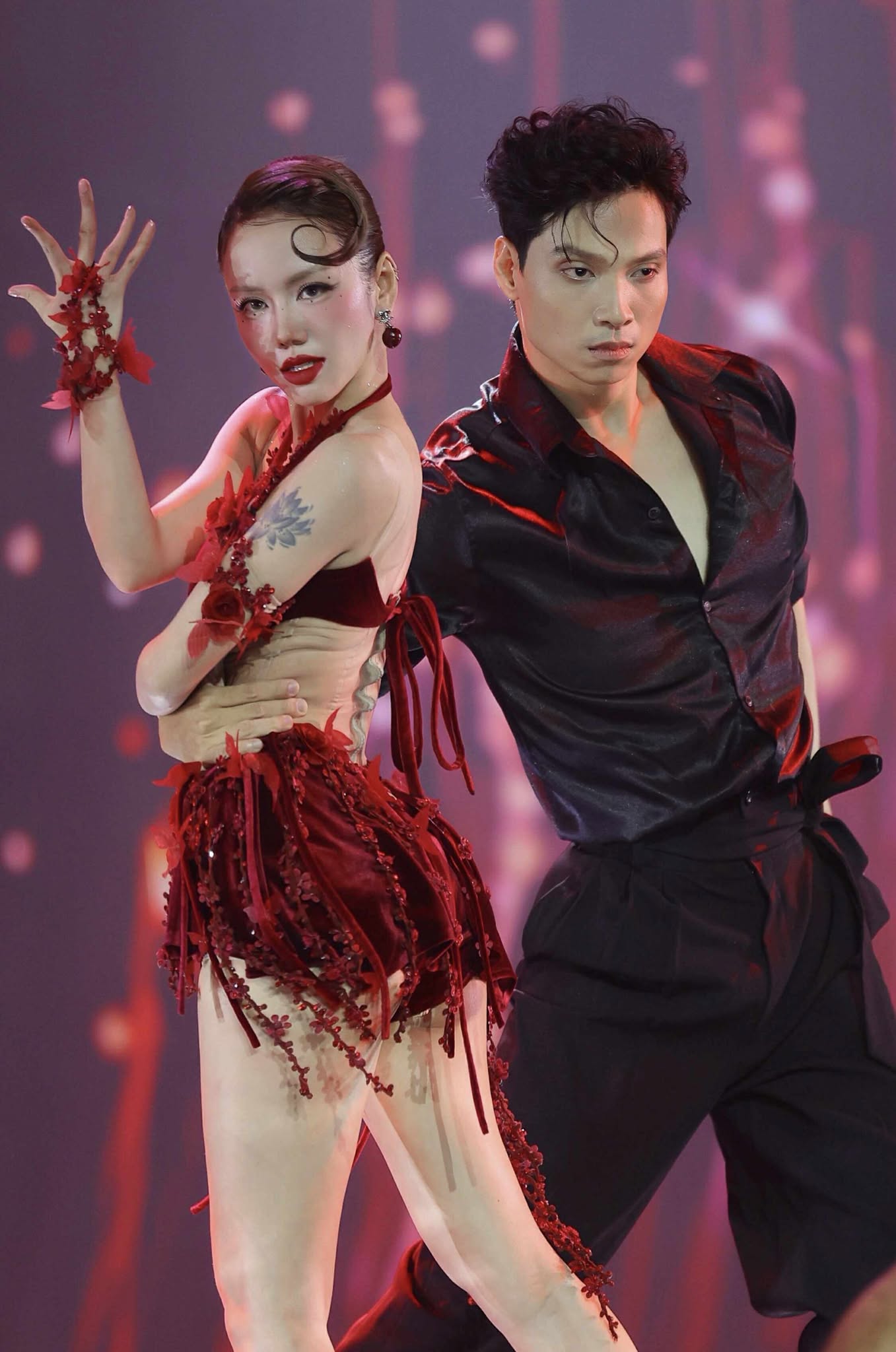 Tập 8 Em Xinh Say Hi: Tiên Tiên khóc nấc đến không thở được vì để Ánh Sáng bị loại, 3 cái tên còn lại cũng gây sốc- Ảnh 2.