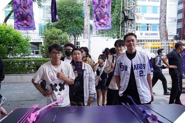 VCS LMHT 2025: Bùng Nổ Bầu Không Khí Offline Trong Ngày Thi Đấu Bán Kết 4