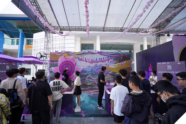 ON Live VCS 2025: Bau Khong Khi Soi Noi Cua Ngay Thi Dau Chung Ket ON Live VCS 2025: Bầu Không Khí Sôi Nổi Của Ngày Thi Đấu Chung Kết