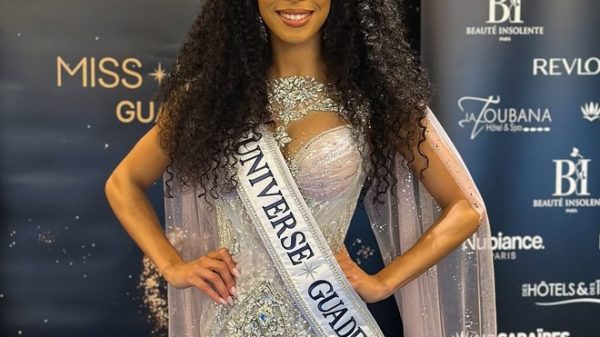 Á hậu Thế giới từ bỏ danh hiệu 54 Á hậu Thế giới từ bỏ danh hiệu 519414746 18308834881243600 2430019105996876551 n 1752393649140 17523936494711653019893