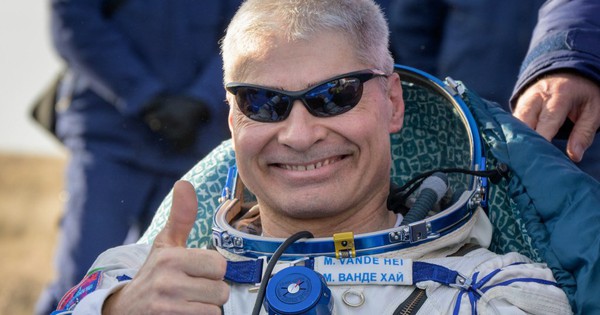 Trở về Trái đất sau gần 1 năm sống ngoài không gian, bộ gen của phi hành gia đã thay đổi 30 Trở về Trái đất sau gần 1 năm sống ngoài không gian, bộ gen của phi hành gia đã thay đổi 51971024308eb88243a82k 1756114037020623814858 1756136312581 17561363128441946942475 23 0 663 1024 crop 17561363334551069160744jpeg