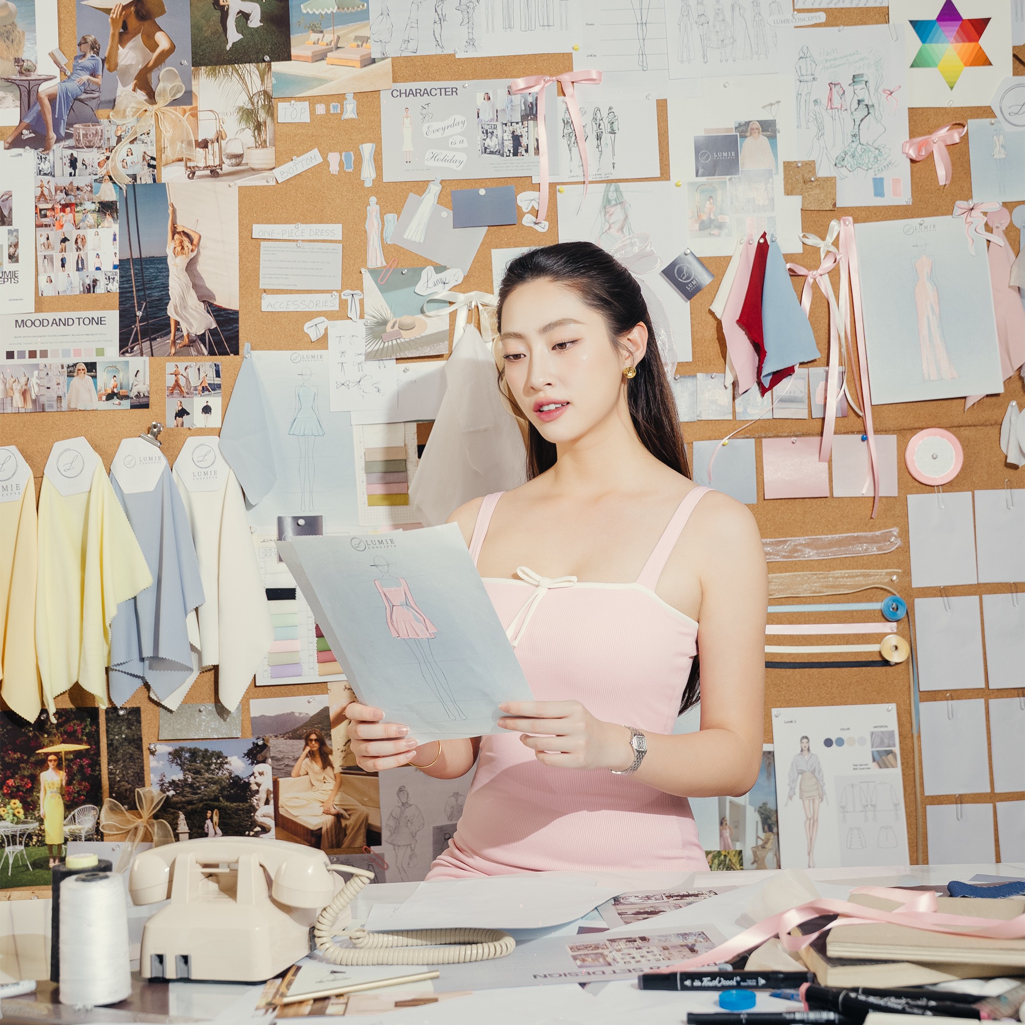 Chuyện gì đang xảy ra với Hoa hậu Lương Thùy Linh?- Ảnh 1. Chuyện gì đang xảy ra với Hoa hậu Lương Thùy Linh?- Ảnh 1.