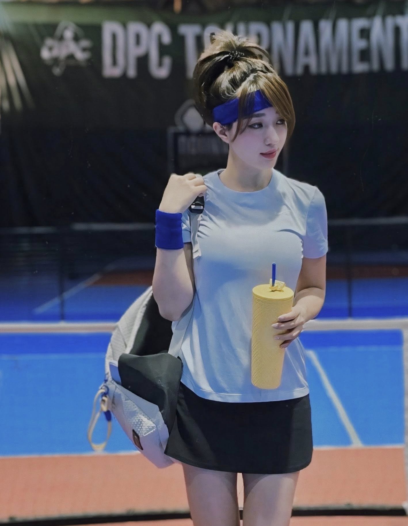 520237652314027793459873977041378044877998849n-1753067923063393403243-1753071327193-1753071327607149377781 "Bỏng mắt" với những shoot hình thả dáng của nàng "banker" hot nhất cõi mạng 520237652314027793459873977041378044877998849n 1753067923063393403243 1753071327193 1753071327607149377781