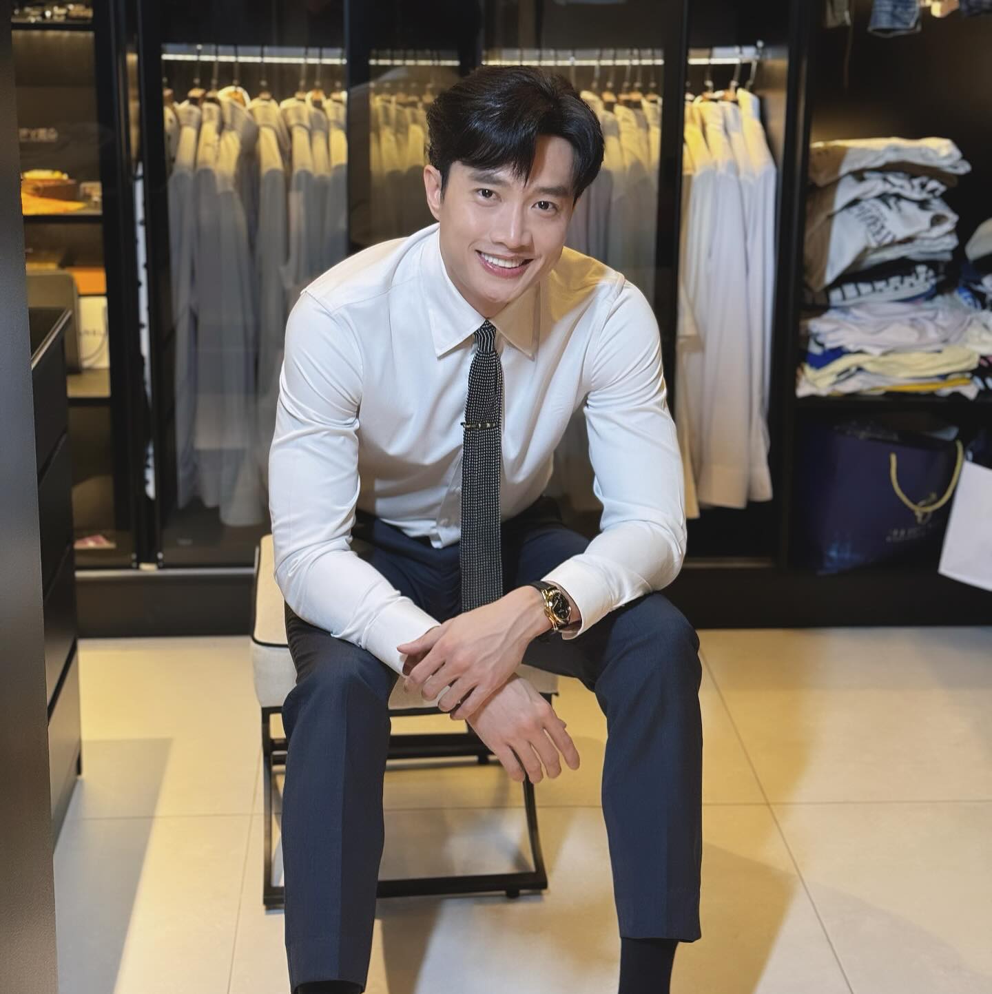 Quốc Trường ngầm đáp trả sau khi lộ cả loạt ảnh và video tình tứ sát rạt bên các mỹ nhân- Ảnh 2.