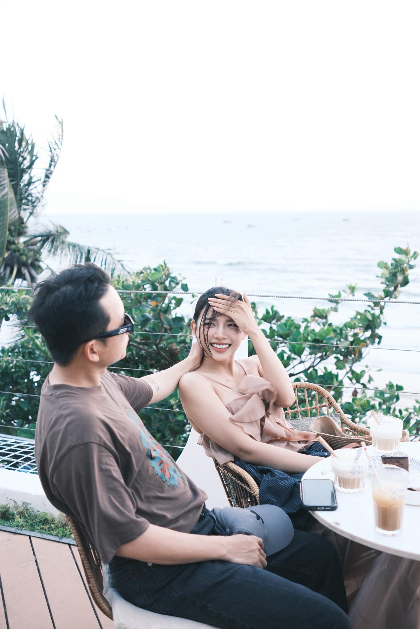 Vợ nhạc sĩ hot hàng đầu Vbiz: