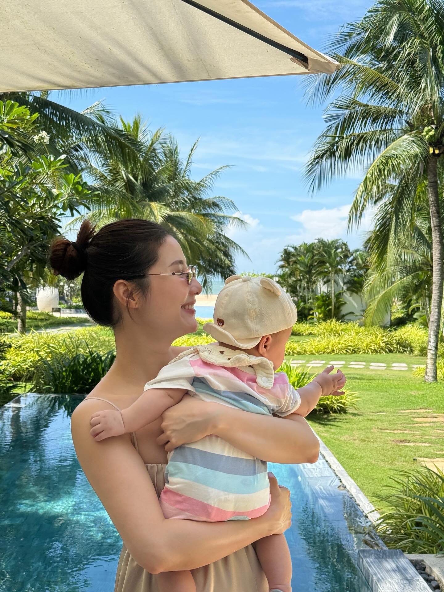 Phu nhân hào môn Vbiz bất ngờ công khai con trai đầu lòng- Ảnh 1. Phu nhân hào môn Vbiz bất ngờ công khai con trai đầu lòng- Ảnh 1.