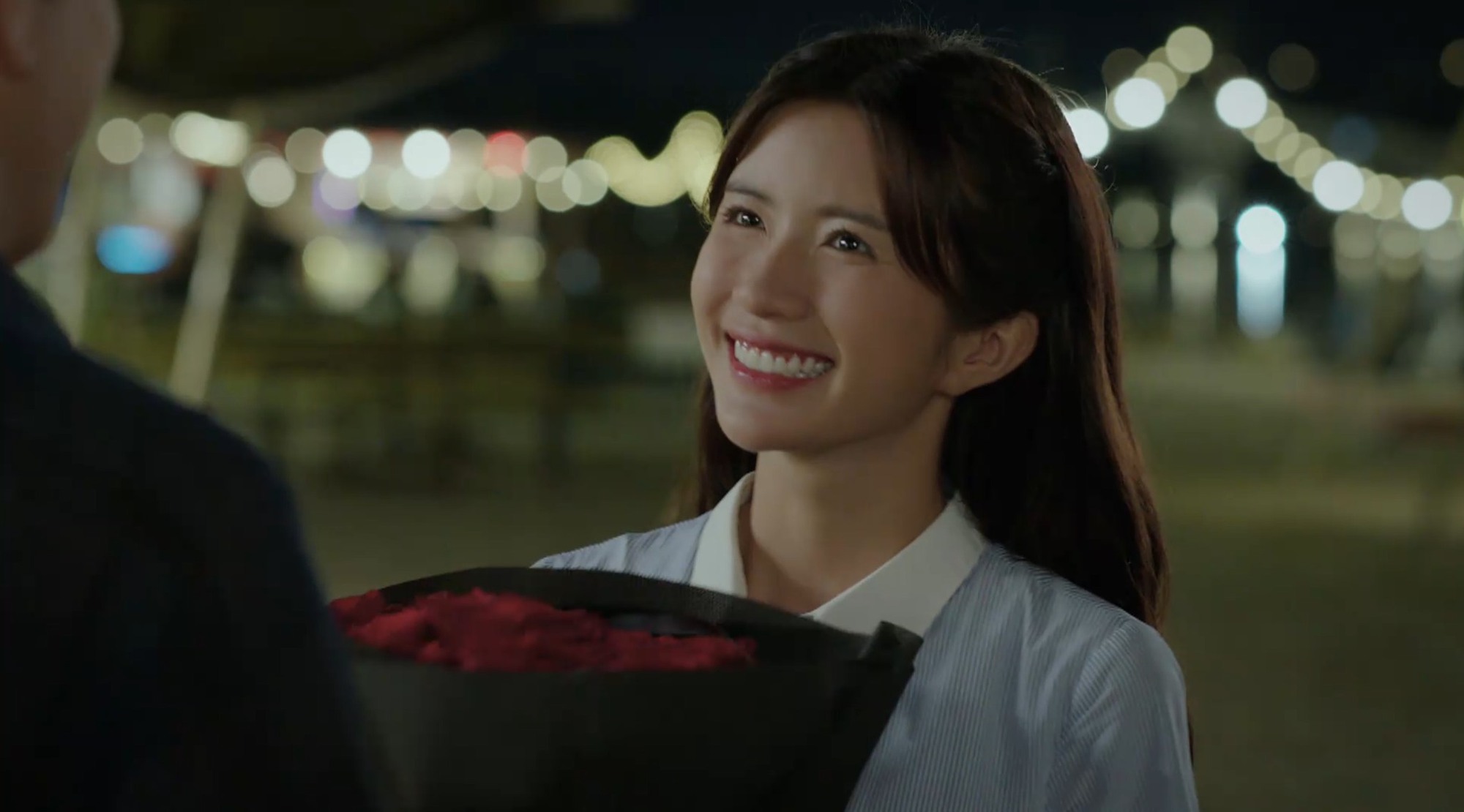 Phim Việt giờ vàng kết thúc như trò cười, ai thích đày đọa bản thân thì hẵng xem- Ảnh 6. Phim Việt giờ vàng kết thúc như trò cười, ai thích đày đọa bản thân thì hẵng xem- Ảnh 6.