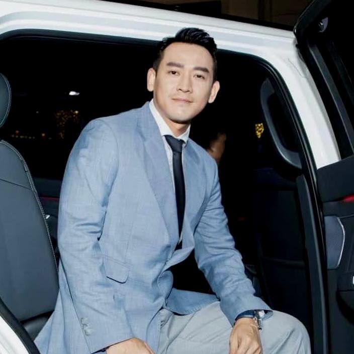 Thiếu tá quân y trong