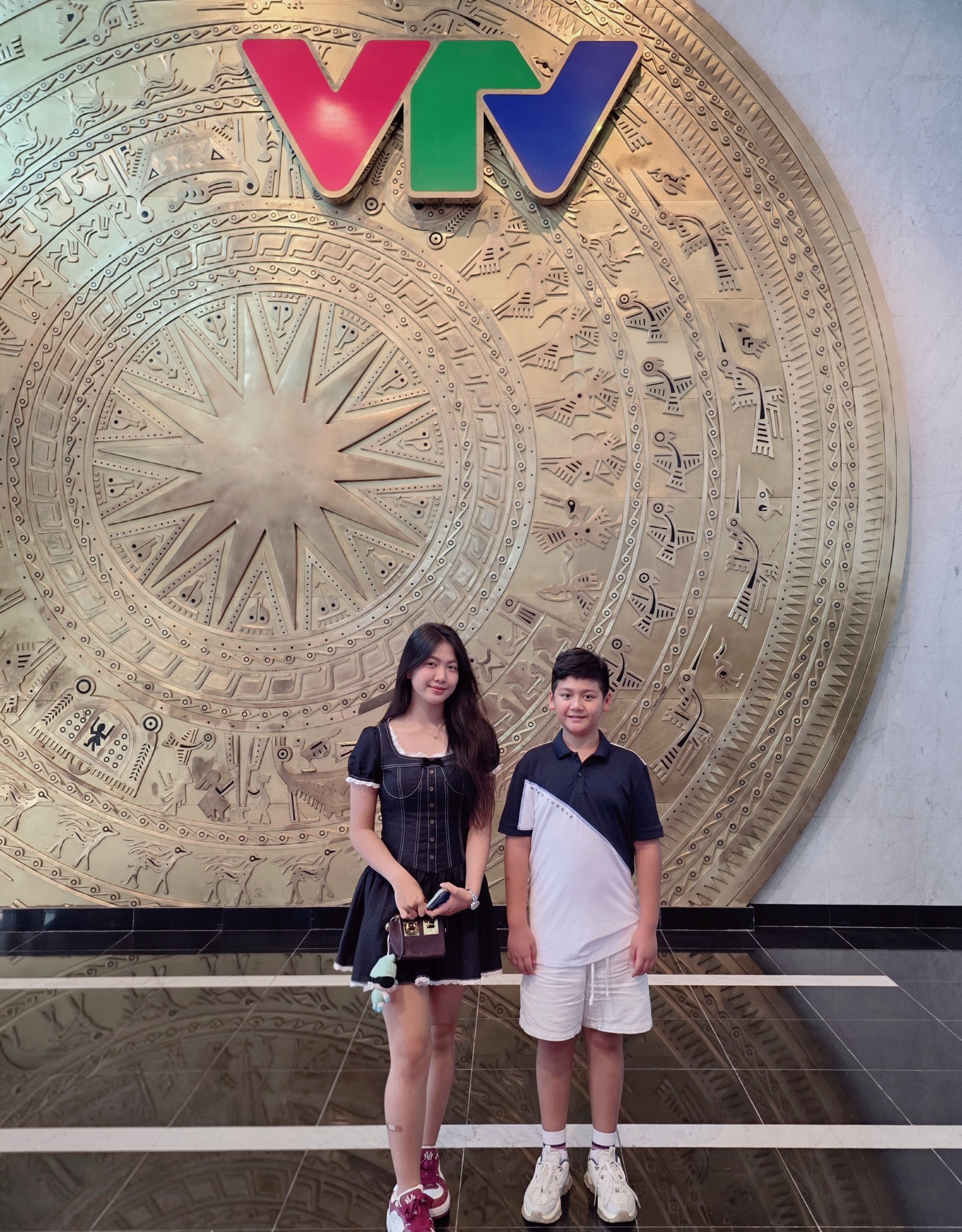 Con gái lớn của nam diễn viên Mạnh Trường lại gây sốt- Ảnh 1.