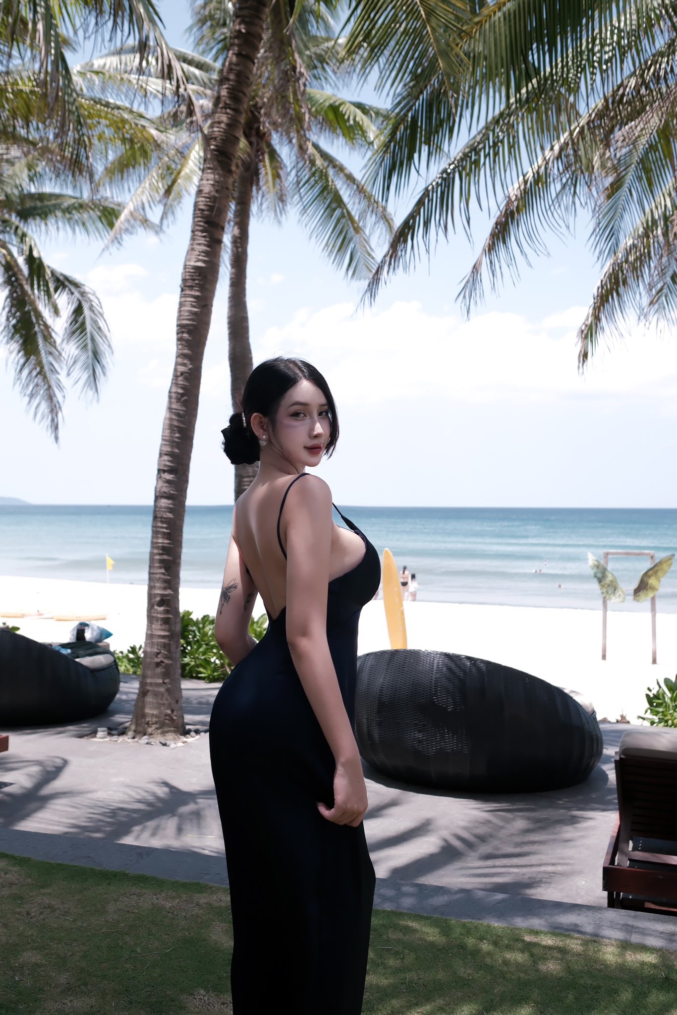 Hóa thân thành Người nhện, hot girl vừa tung ảnh