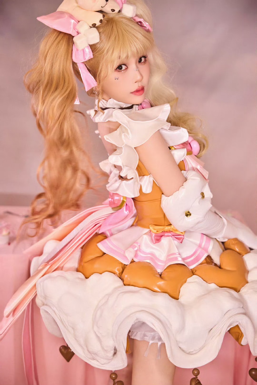 Triệu Lộ Tư quậy tới nóc: Nghi đá xéo Ngu Thư Hân, khiến fan 2 nàng