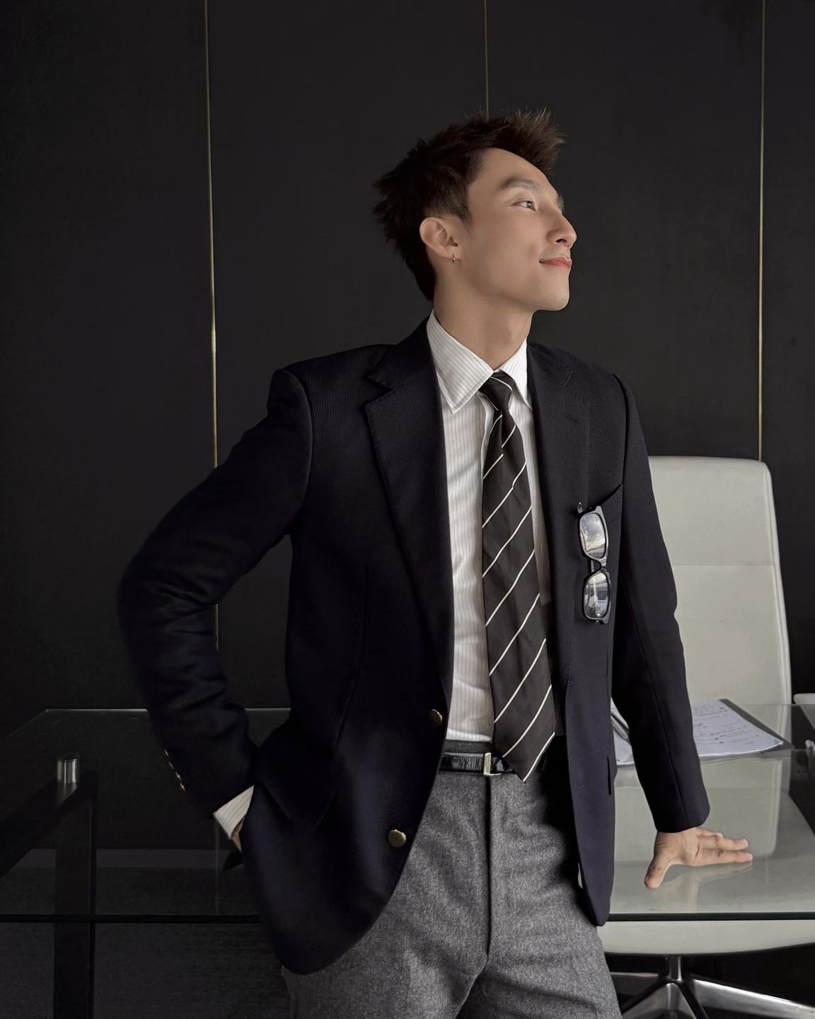 Sự im lặng của Sơn Tùng - Thiều Bảo Trâm- Ảnh 1.