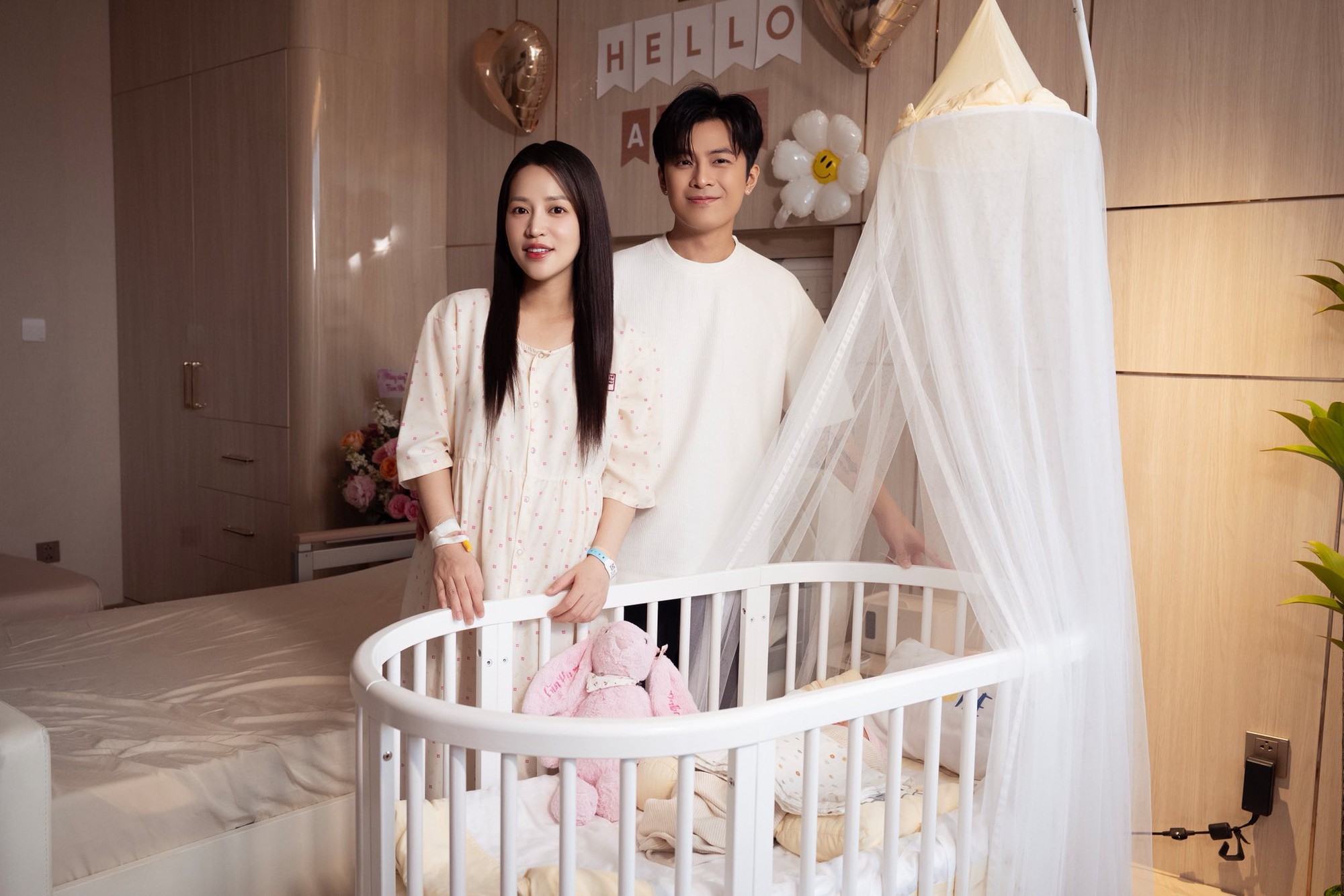 Bức ảnh để lộ cận nhan sắc thật của Puka hậu sinh con đầu lòng- Ảnh 3. Bức ảnh để lộ cận nhan sắc thật của Puka hậu sinh con đầu lòng- Ảnh 3.