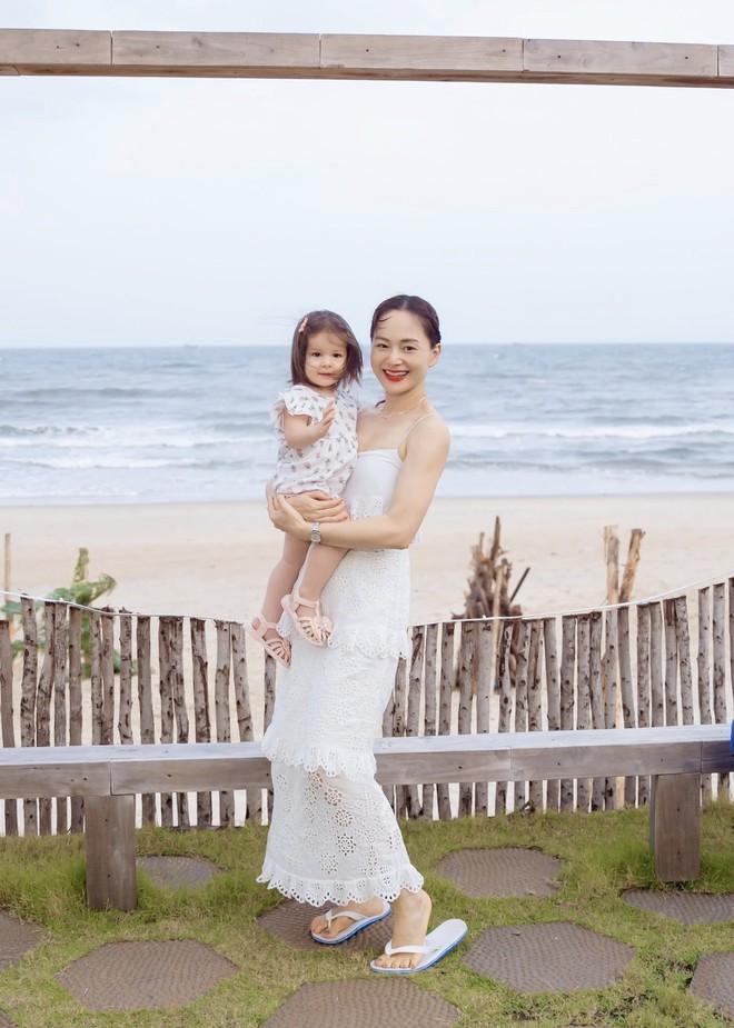 Lan Phương hậu ly hôn chồng Tây: Lan Phương hậu ly hôn chồng Tây: