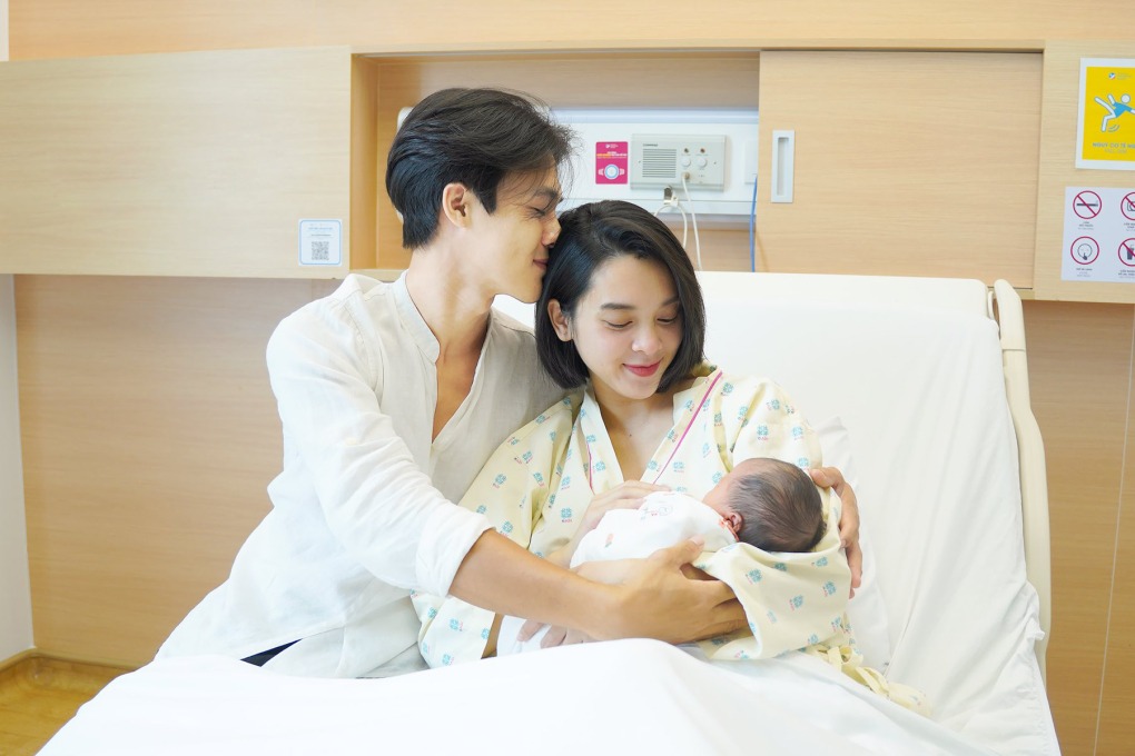 Quỳnh Lương than thở về ngoại hình của con gái mới chào đời, chuyện gì đây?- Ảnh 5. Quỳnh Lương than thở về ngoại hình của con gái mới chào đời, chuyện gì đây?- Ảnh 5.