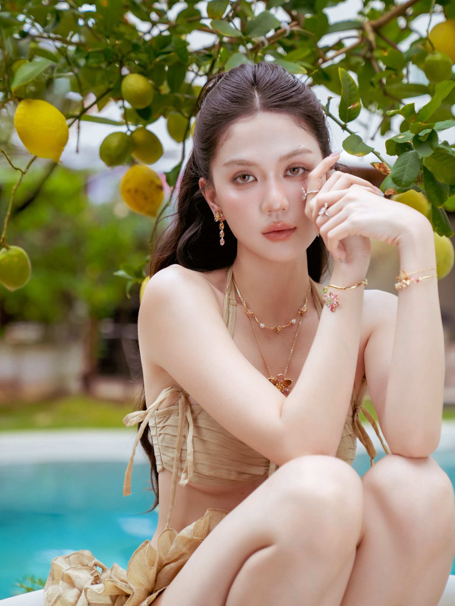 Cuộc sống hiện tại của người đẹp sở hữu biệt thự 50 tỷ, rộng 800m2 ở quận 9 sau biến cố vướng vòng lao lý- Ảnh 1.