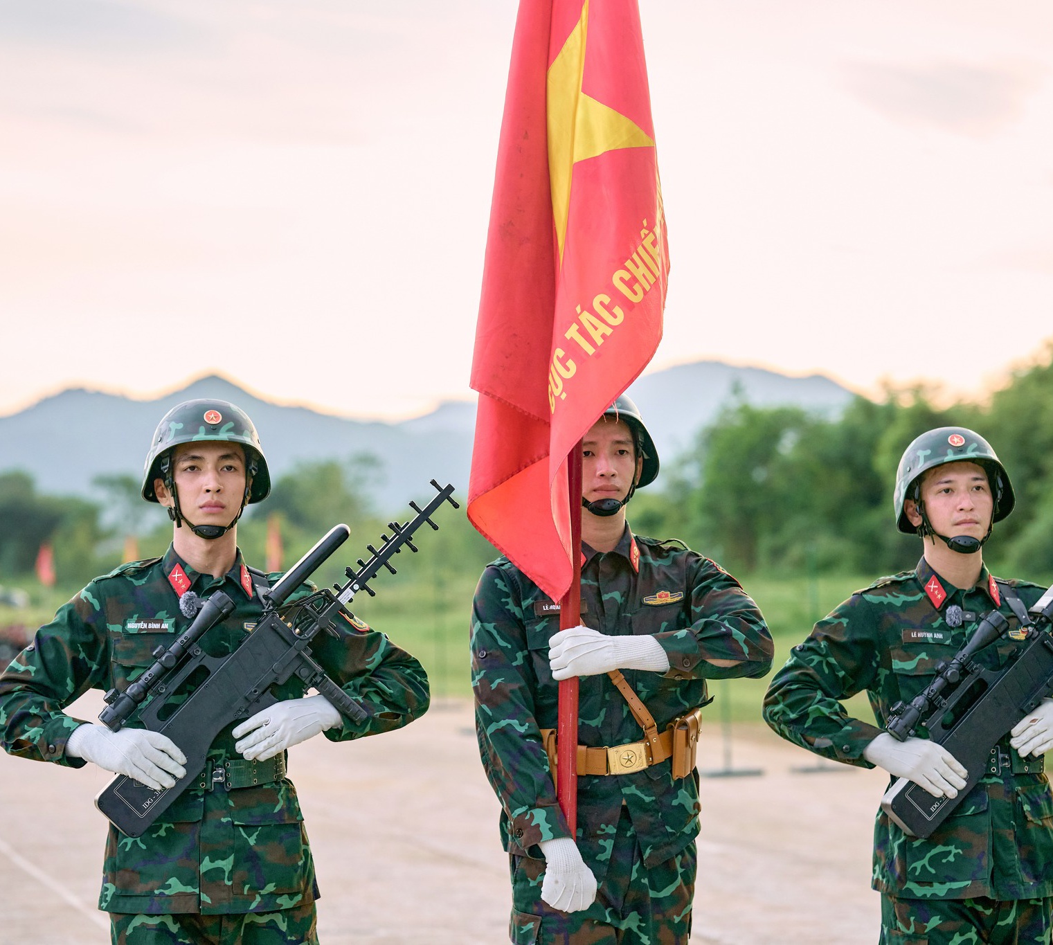 Thượng uý Lê Hoàng Hiệp Thượng uý Lê Hoàng Hiệp