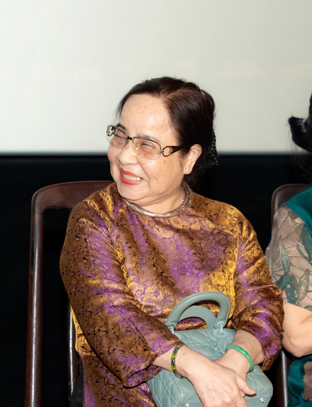 Cuộc tử chiến trên không khiến cả Việt Nam rúng động: 52 phút kinh hoàng được tái hiện, kết thúc ám ảnh như đời thật?- Ảnh 1. Cuộc tử chiến trên không khiến cả Việt Nam rúng động: 52 phút kinh hoàng được tái hiện, kết thúc ám ảnh như đời thật?- Ảnh 1.