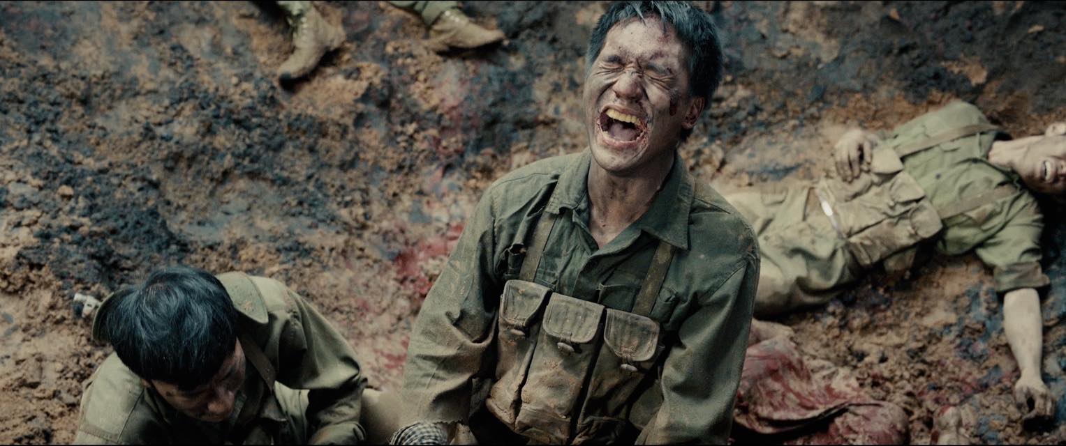 Trai đẹp 1m8 hot nhất phim Mưa Đỏ: Visual và body Trai đẹp 1m8 hot nhất phim Mưa Đỏ: Visual và body