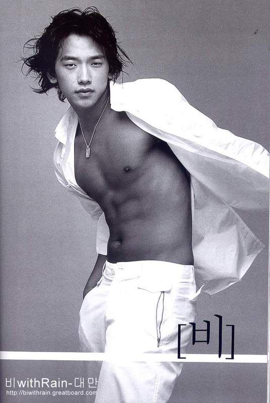 8 năm hôn nhân của Kim Tae Hee: Người ta cạnh tranh để tăng lương, còn Bi Rain phấn đấu làm chồng kiểu mẫu- Ảnh 1.