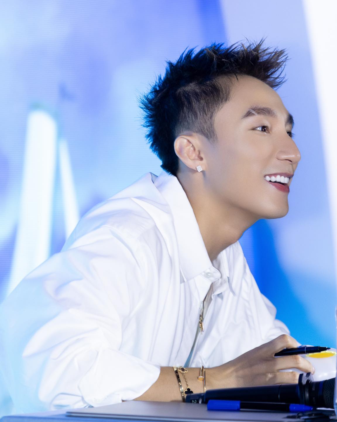 Sơn Tùng gần đây sao thế này?- Ảnh 4. Sơn Tùng gần đây sao thế này?- Ảnh 4.