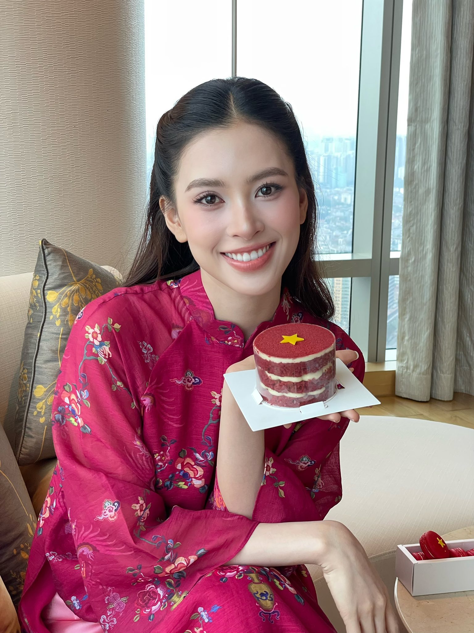 "Mỹ nhân Việt ngàn năm có một" viral cõi mạng sau tổng duyệt A80: Không phải vì quá đẹp, mà lại vì biểu cảm "khó đỡ" cỡ này! 53551161012980305116889553661271833627493841n 1756568462669 1756568462886890560512