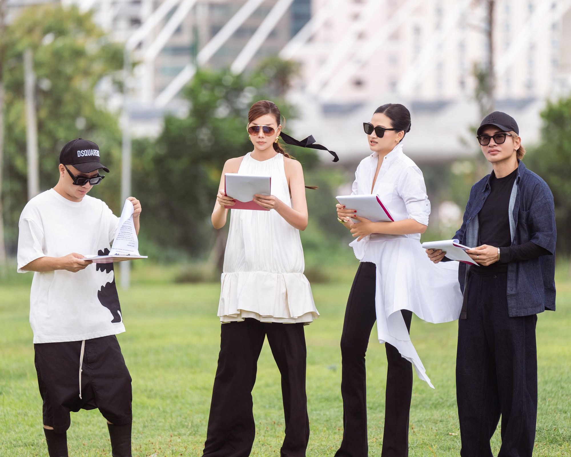 Giám khảo Nam Trung sau khi