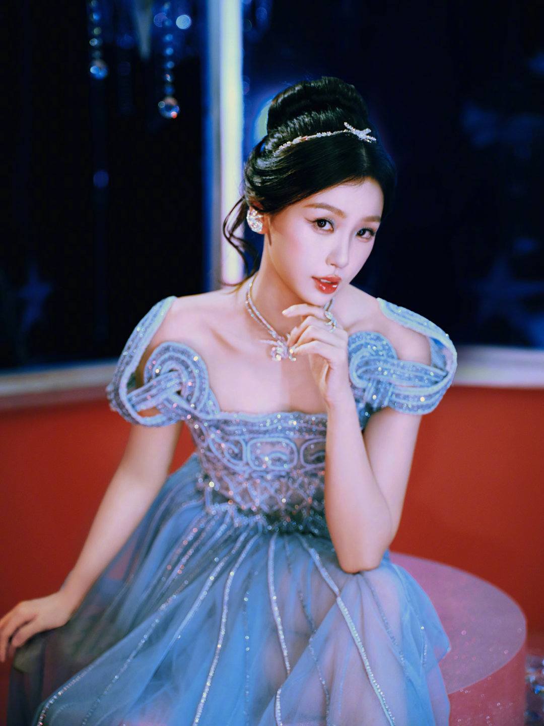 Không cứu nổi Ngu Thư Hân: Nghi cố ý gây scandal cho đồng nghiệp, giờ cả showbiz thi nhau hủy job chạy nạn- Ảnh 5. Không cứu nổi Ngu Thư Hân: Nghi cố ý gây scandal cho đồng nghiệp, giờ cả showbiz thi nhau hủy job chạy nạn- Ảnh 5.