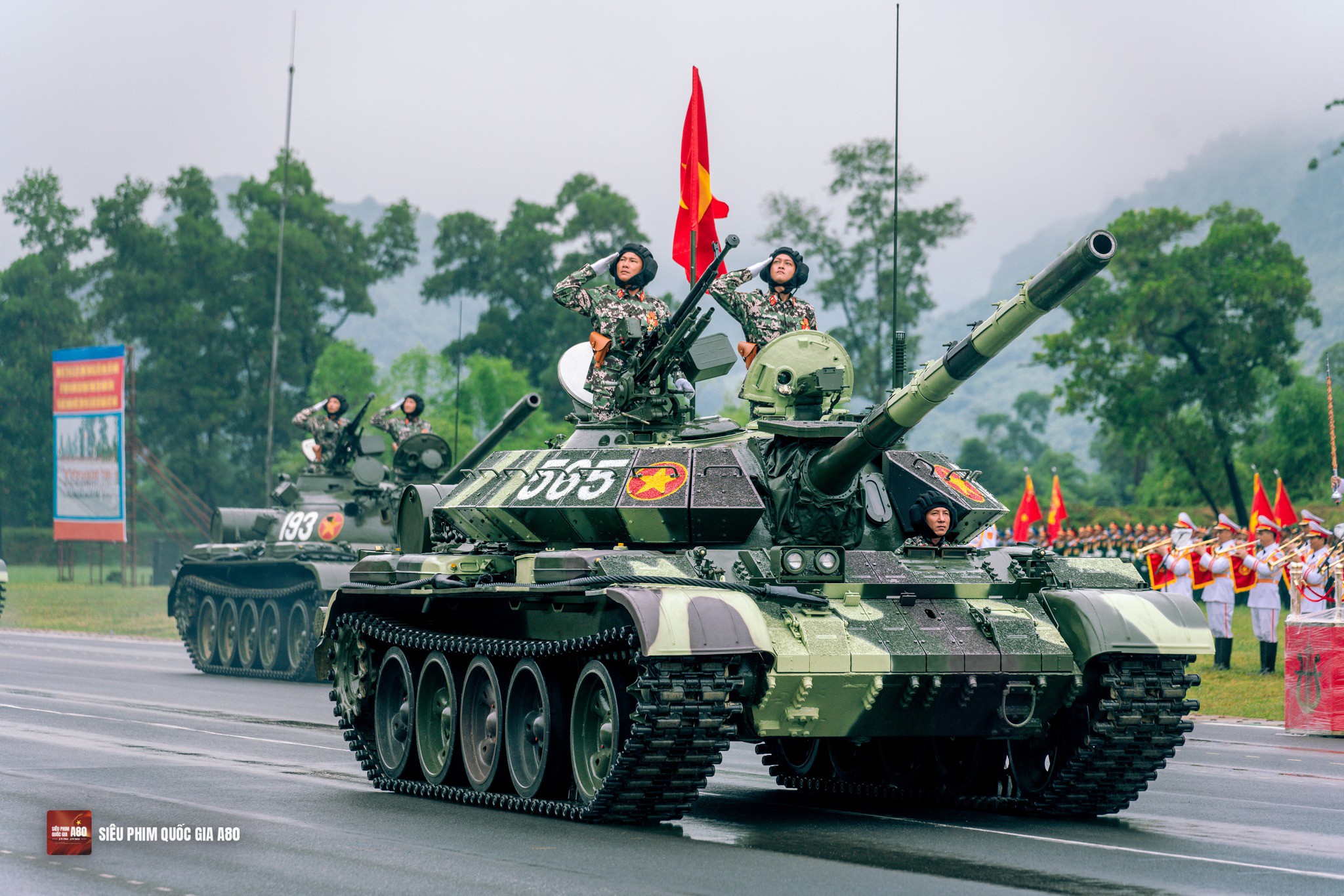 536589159_2971768892993994_3562794898073276435_n-1757079372-520-width2048height1366 Họ muốn gửi lời tri ân chân thành dành cho những người lính, những người đã mang lại khí thế hào hùng cho Tổ quốc trong dịp kỷ niệm 80 năm lịch sử