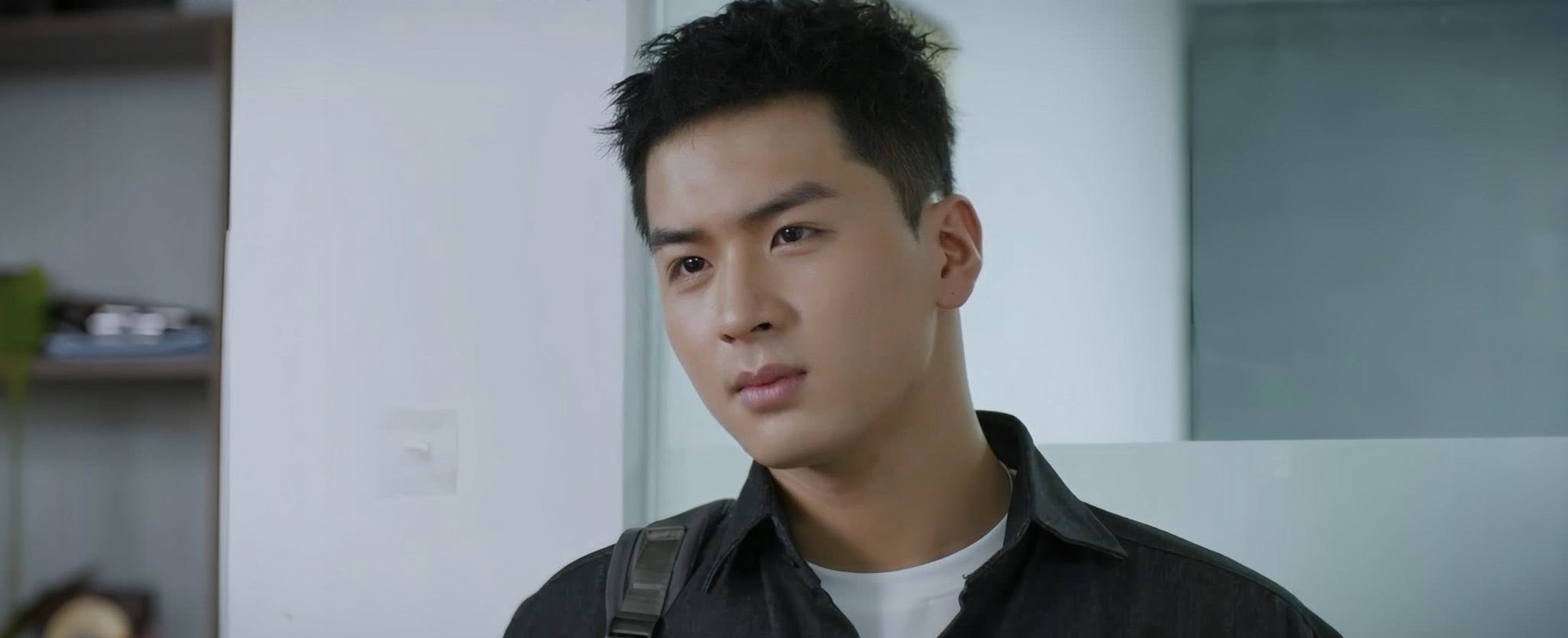 Mỹ nam phim Việt giờ vàng được khen nức nở vì