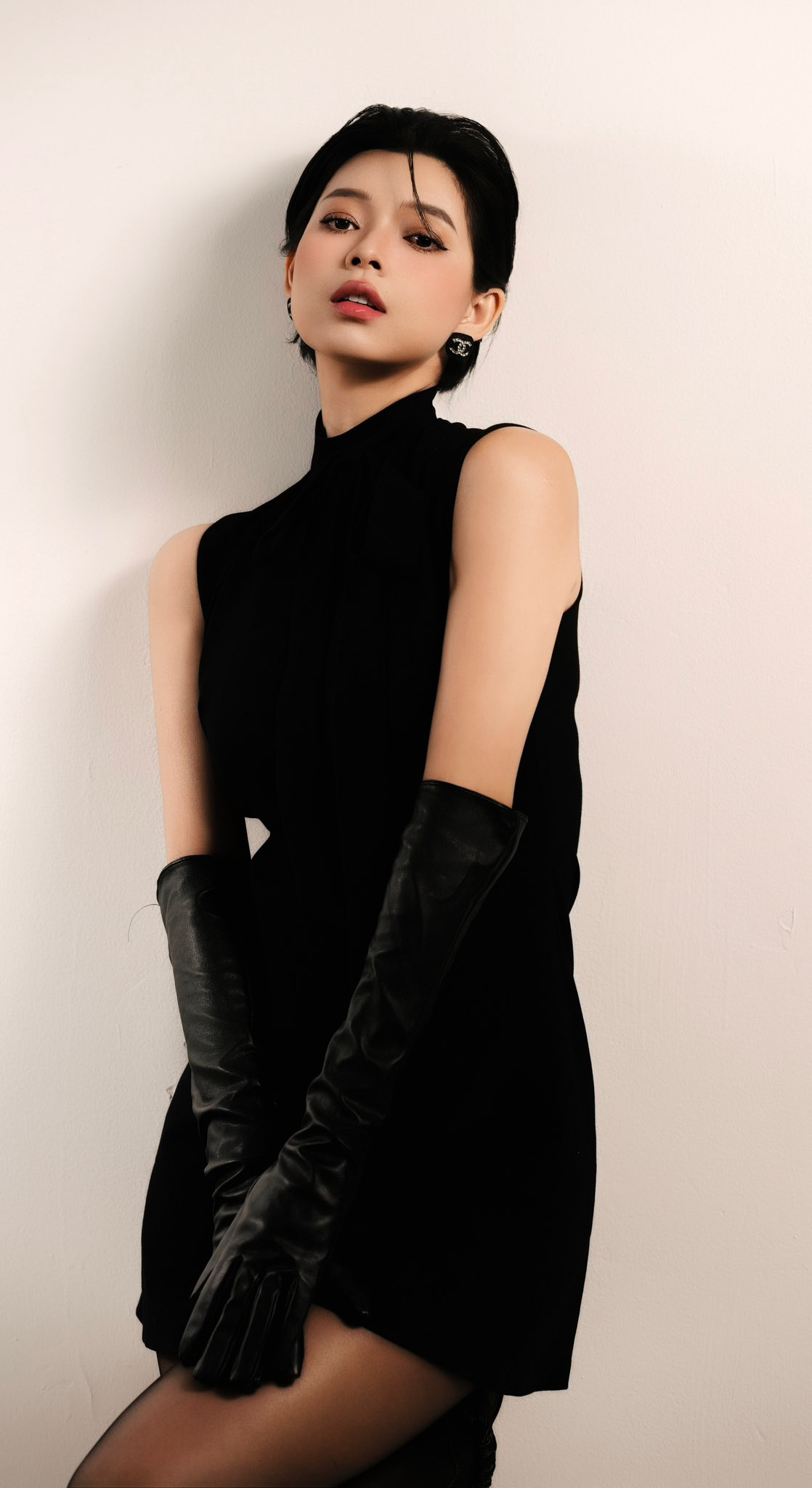 Không thể tin Vbiz lại có cặp đôi hoàn hảo thế này: Nhà trai thần thái xuất chúng, nhà gái đẹp tuyệt trần- Ảnh 7.