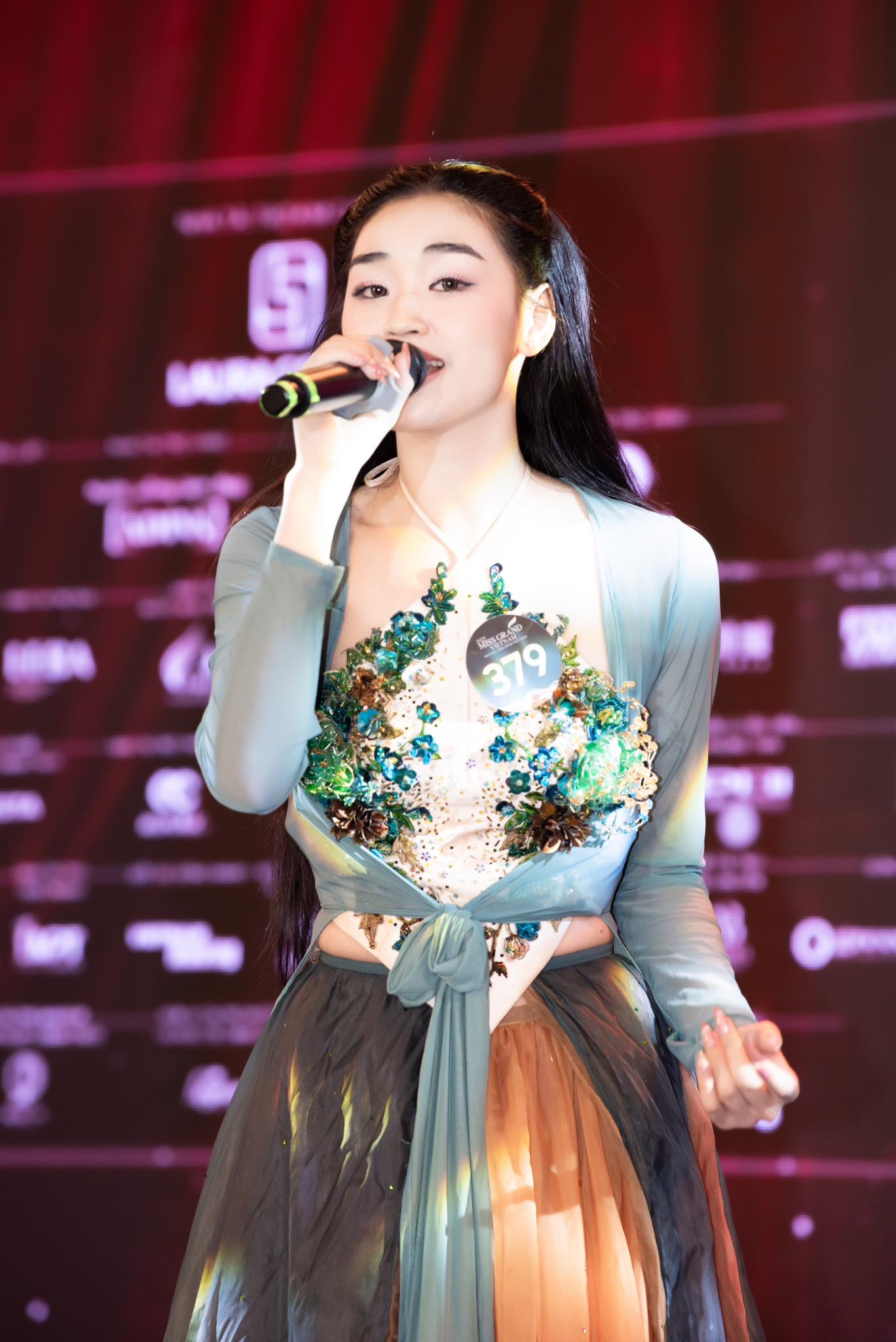 Lộ tin nhắn của Hoa hậu Yến Nhi sau lùm xùm nói xấu Sen Vàng- Ảnh 2.