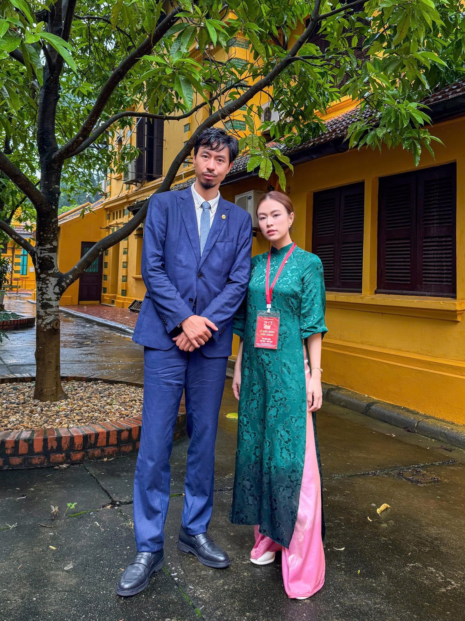 Hoàng Thuỳ Linh công khai xuất hiện bên Đen Vâu- Ảnh 1.