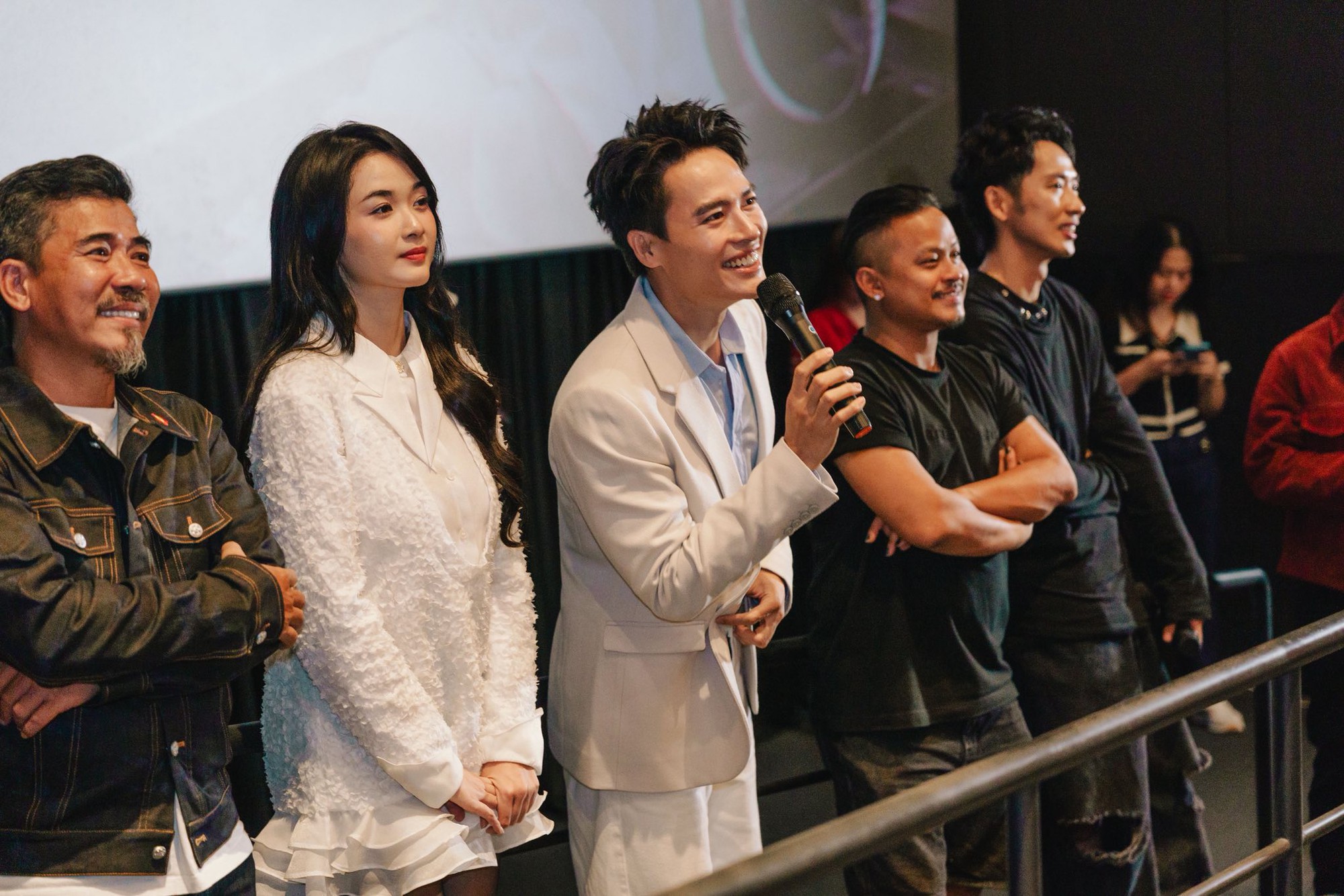 Nam diễn viên Việt nổi tiếng: “Khi nào tôi được cỡ anh Tuấn Trần, gia tài trên 1.000 tỷ mới lập gia đình”- Ảnh 1.