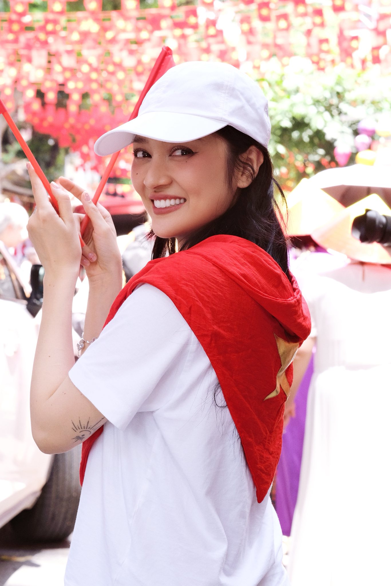 Sao Việt đồng loạt khoe sắc mừng ngày Tết Độc Lập, nhìn những khung hình đầy tự hào mới thấy: Hòa bình đẹp lắm- Ảnh 20. Sao Việt đồng loạt khoe sắc mừng ngày Tết Độc Lập, nhìn những khung hình đầy tự hào mới thấy: Hòa bình đẹp lắm- Ảnh 20.