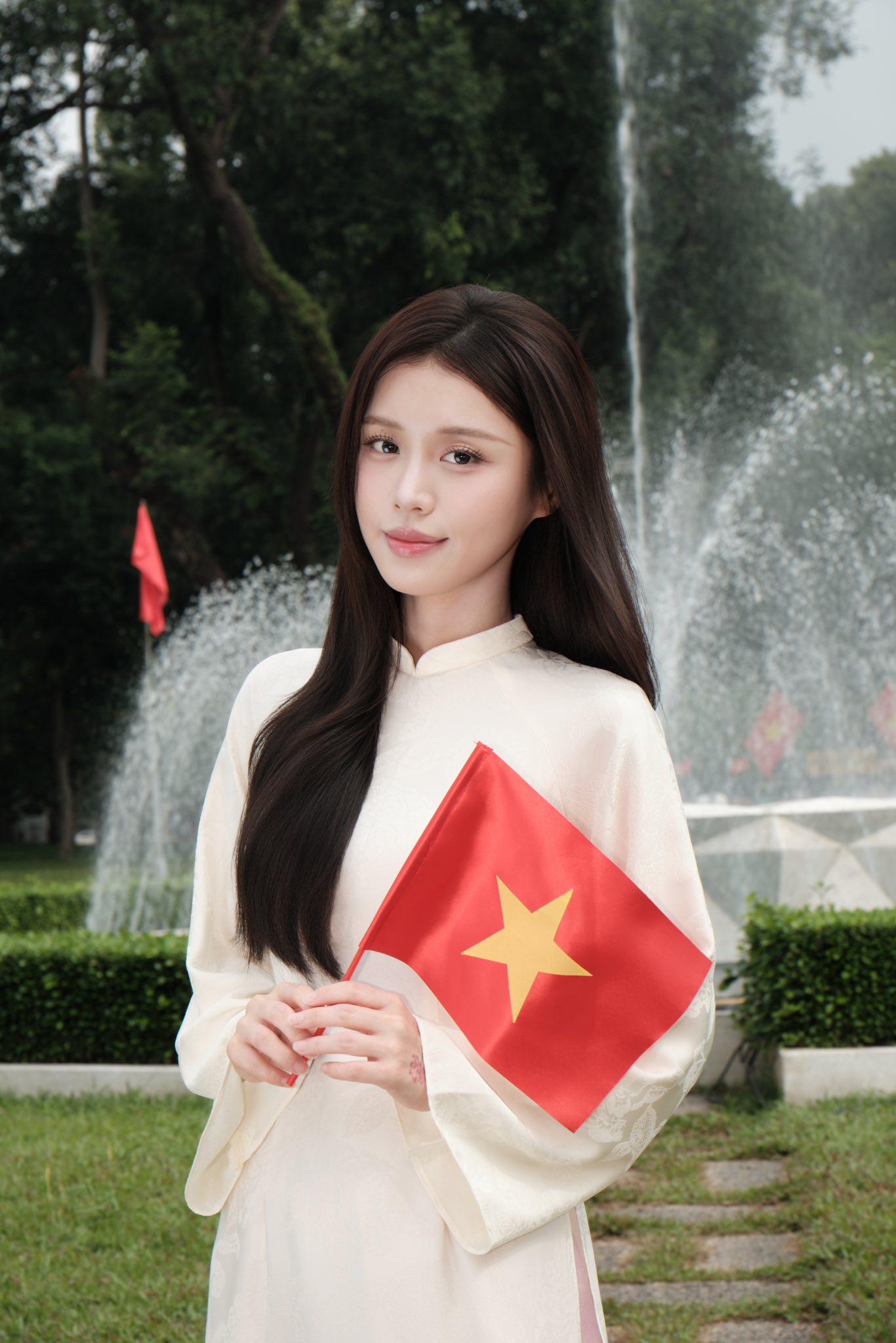 Sao Việt đồng loạt khoe sắc mừng ngày Tết Độc Lập, nhìn những khung hình đầy tự hào mới thấy: Hòa bình đẹp lắm- Ảnh 21. Sao Việt đồng loạt khoe sắc mừng ngày Tết Độc Lập, nhìn những khung hình đầy tự hào mới thấy: Hòa bình đẹp lắm- Ảnh 21.