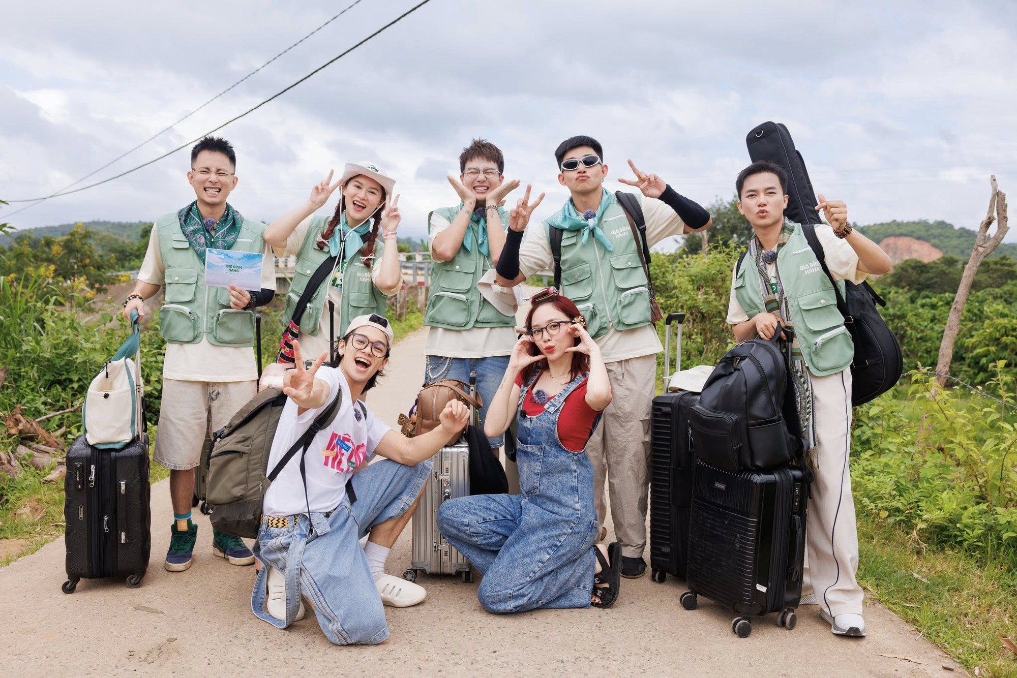 Tóc Tiên lên tiếng khi bị