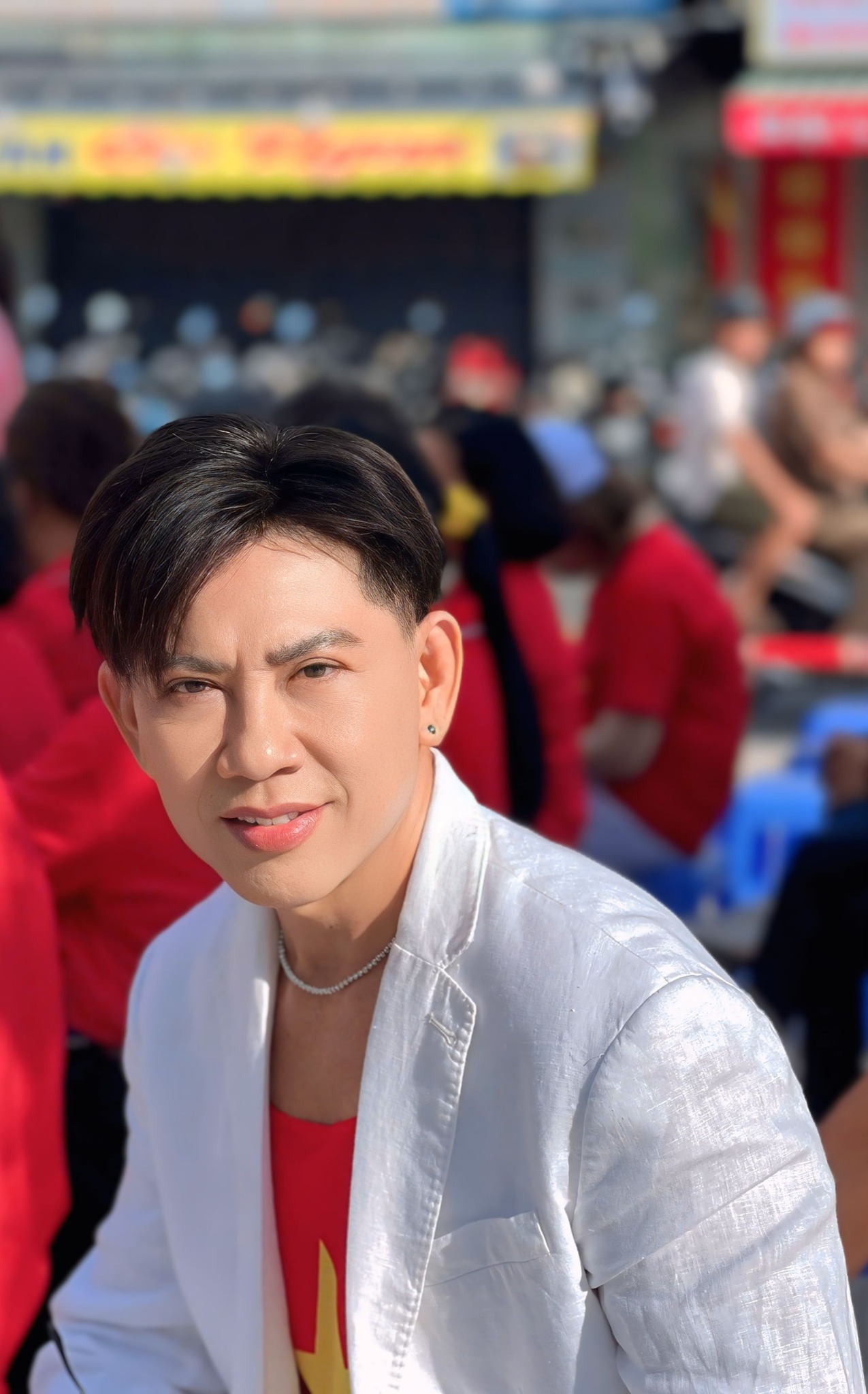 Nam ca sĩ công khai bạn gái ở tuổi U60: Từng là ngôi sao ca nhạc, giờ là thầy giáo dạy Toán, body 6 múi- Ảnh 7.