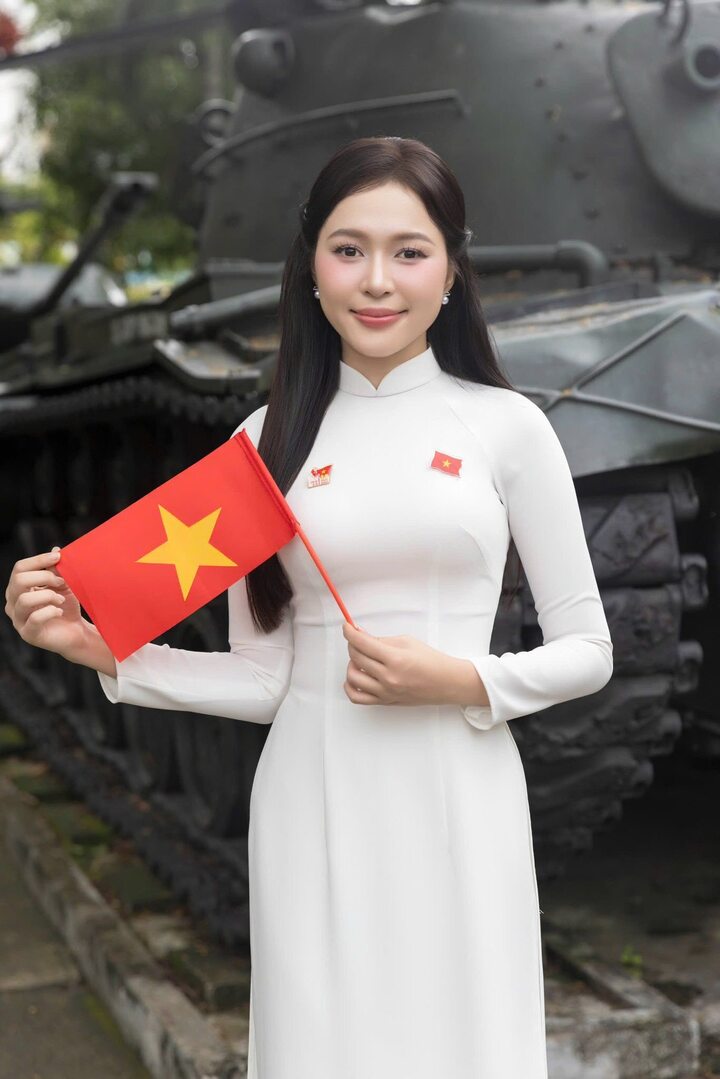 Sắc vóc người đẹp kế nhiệm Thanh Thủy đại diện Việt Nam thi Hoa hậu Quốc tế- Ảnh 8.