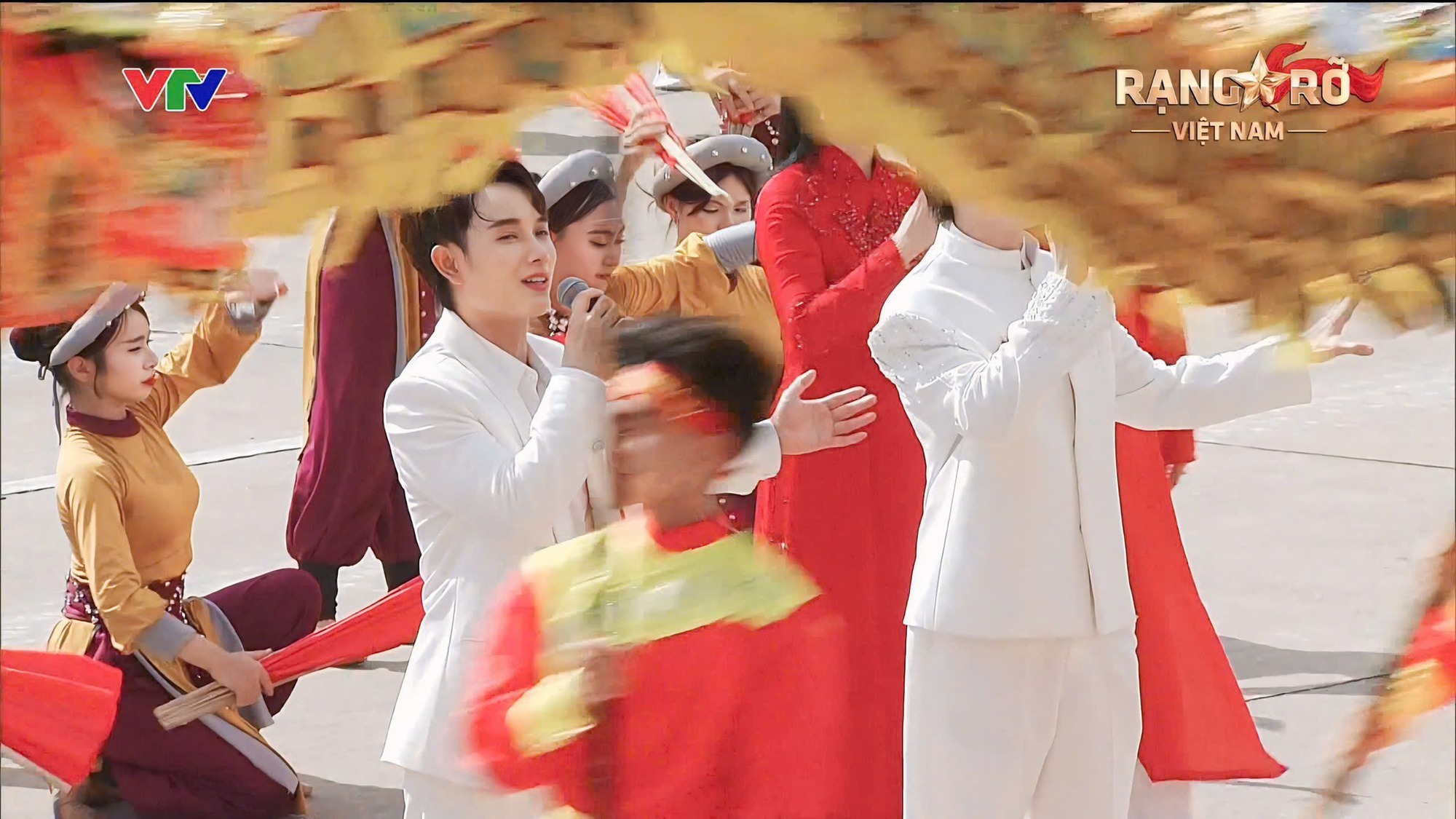 VTV quyết lấy điểm tuyệt đối: “Giải cứu” cả loạt nghệ sĩ từ Trúc Nhân, Đức Phúc cho tới Bùi Công Nam!- Ảnh 2. VTV quyết lấy điểm tuyệt đối: “Giải cứu” cả loạt nghệ sĩ từ Trúc Nhân, Đức Phúc cho tới Bùi Công Nam!- Ảnh 2.