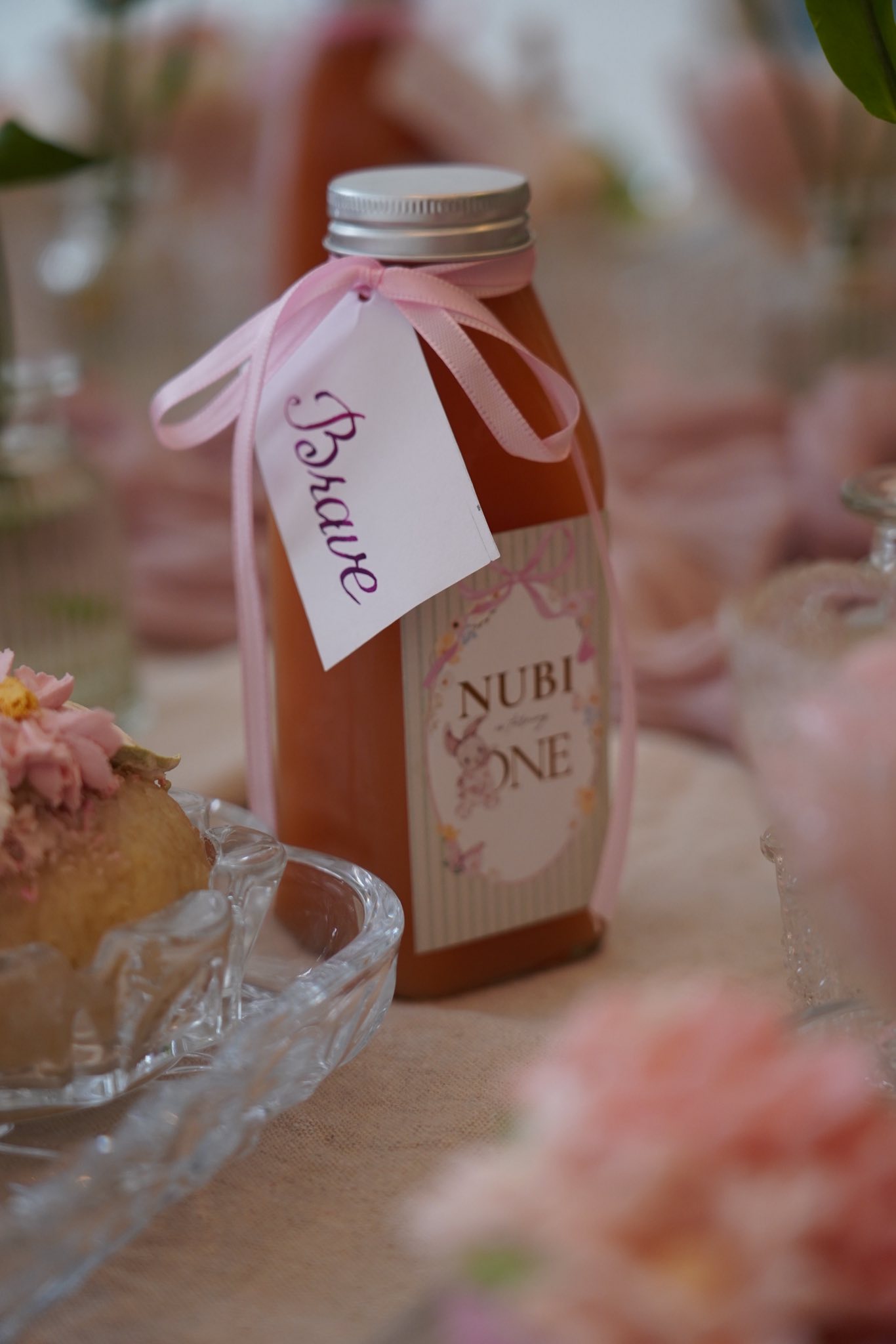 Tiệc thôi nôi cực xinh xẻo và ấm cúng nhưng không kém phần sang chảnh của em bé Nubi nhà siêu mẫu Võ Hoàng Yến- Ảnh 6.